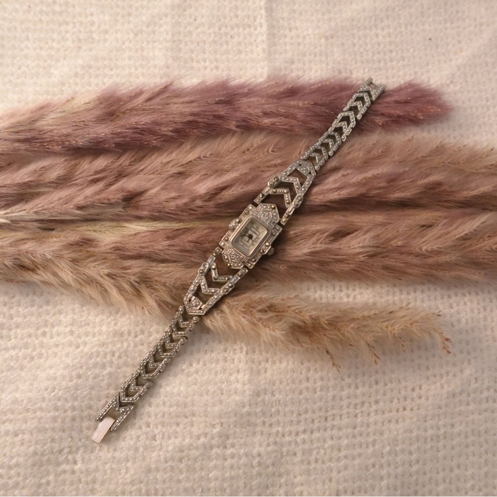 Vintage‎ Silver Bejeweled Quartz Timepiece